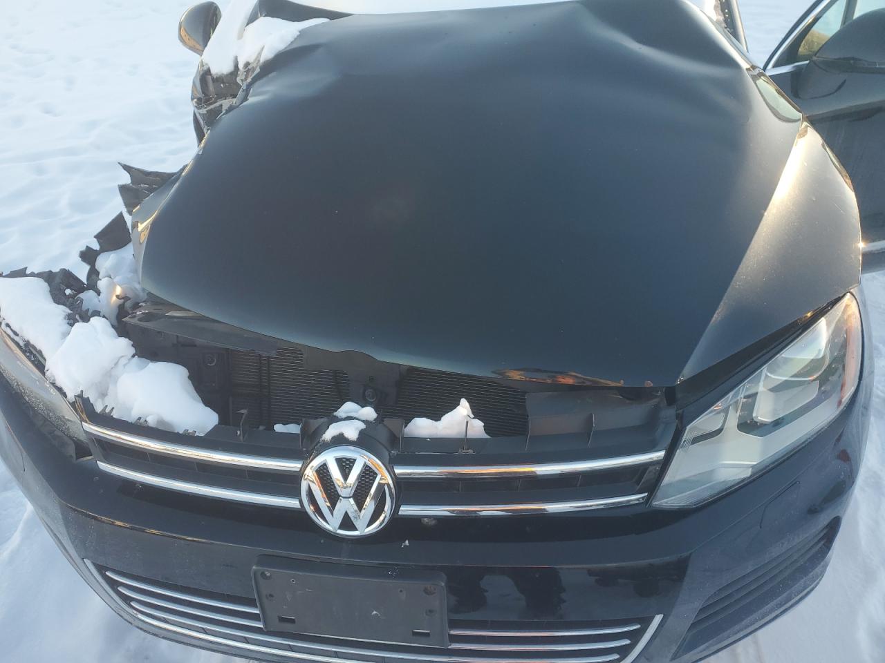 2014 Volkswagen Touareg V6 VIN: WVGEF9BP7ED007445 Lot: 87930585