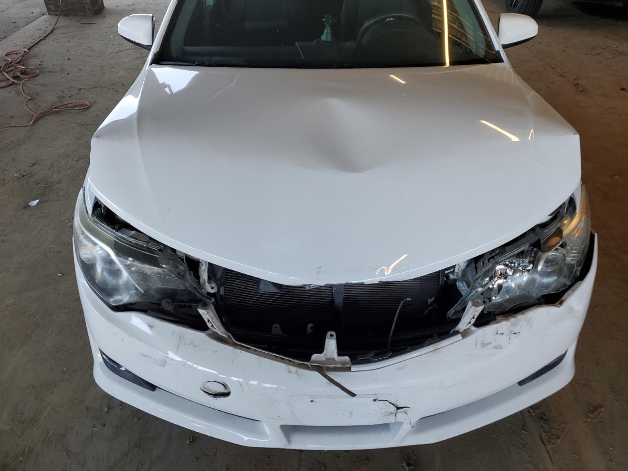 2014 Toyota Camry - Image 11