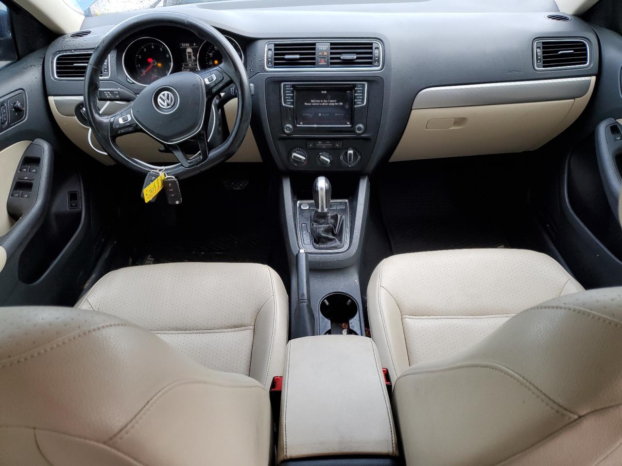 2017 Volkswagen Jetta - Image 8