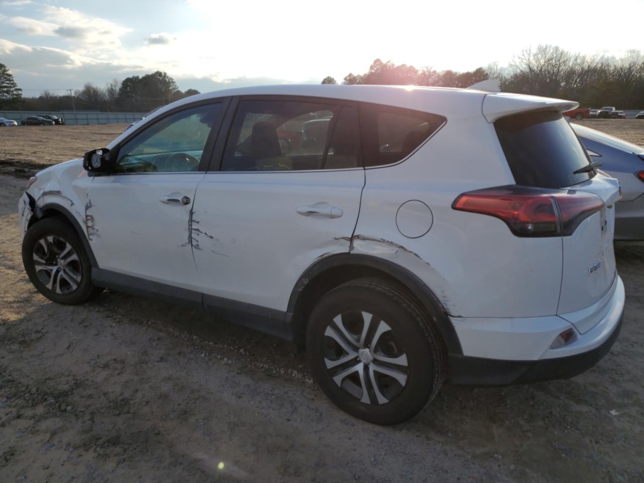 2018 Toyota RAV 4 - Image 2