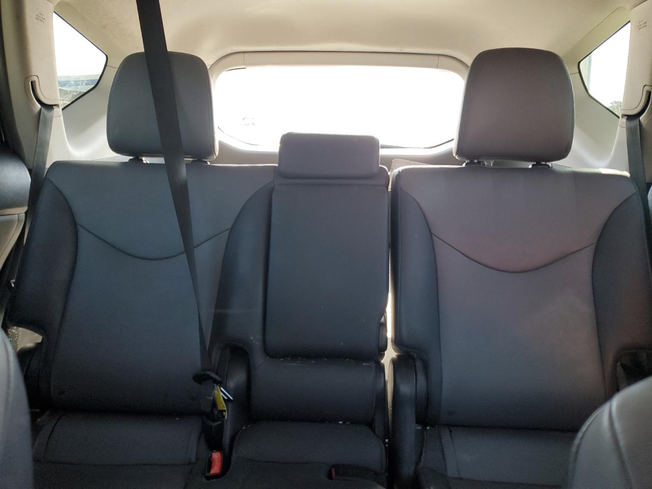 2012 Toyota Prius - Image 10