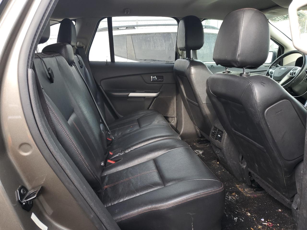 2014 Ford Edge - Image 11