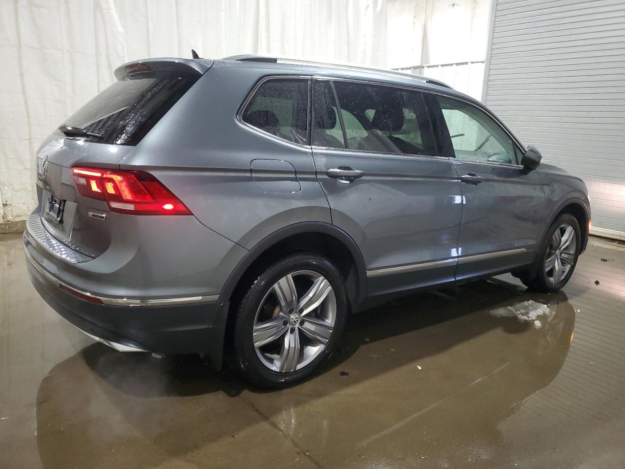 2021 Volkswagen Tiguan - Image 3
