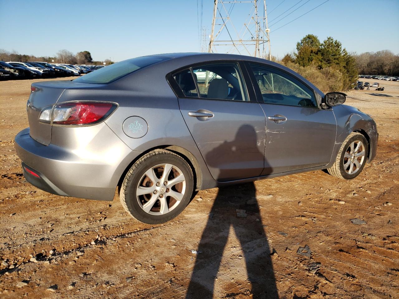 2011 Mazda 3 - Image 3