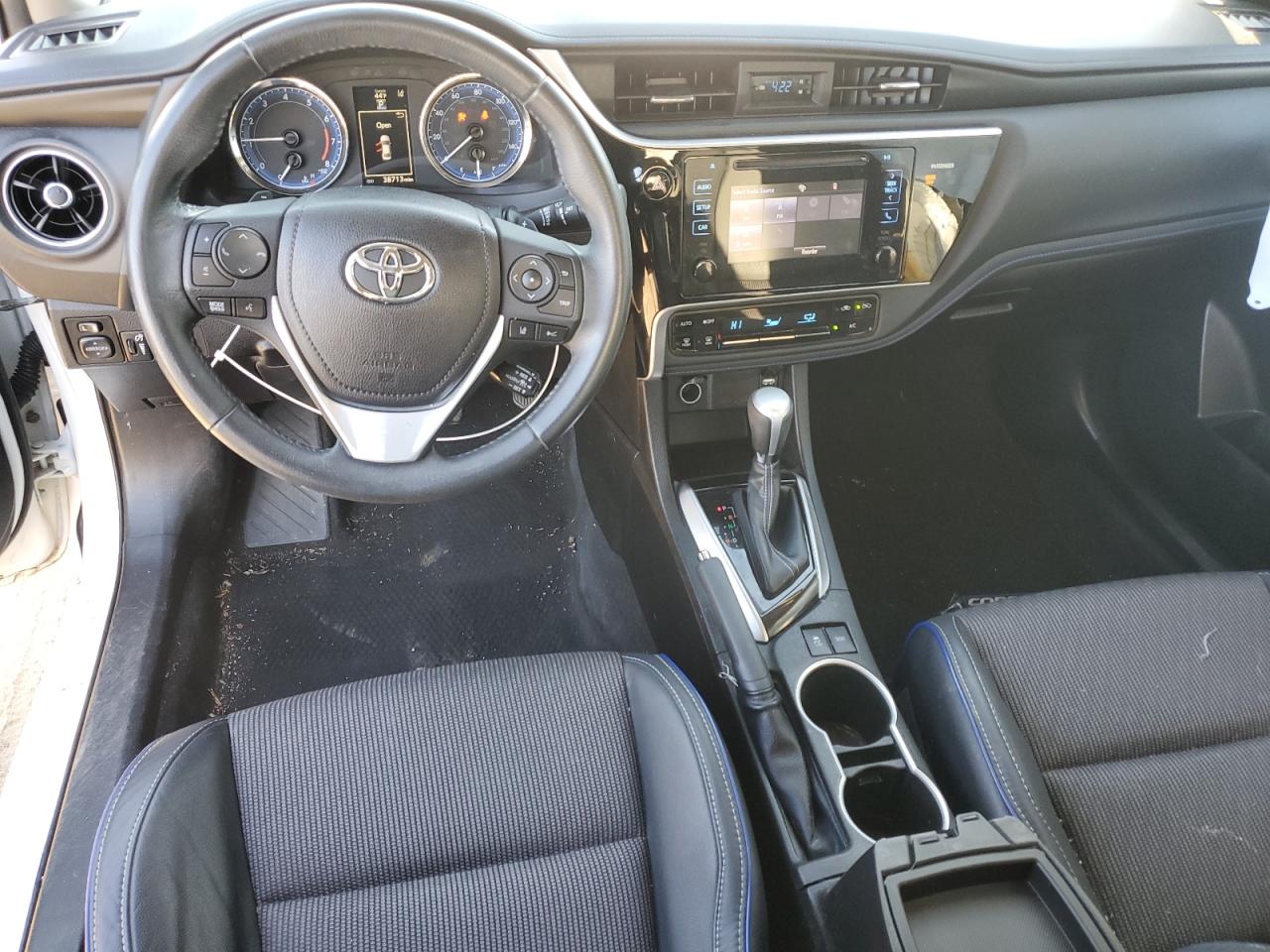 2017 Toyota Corolla - Image 8