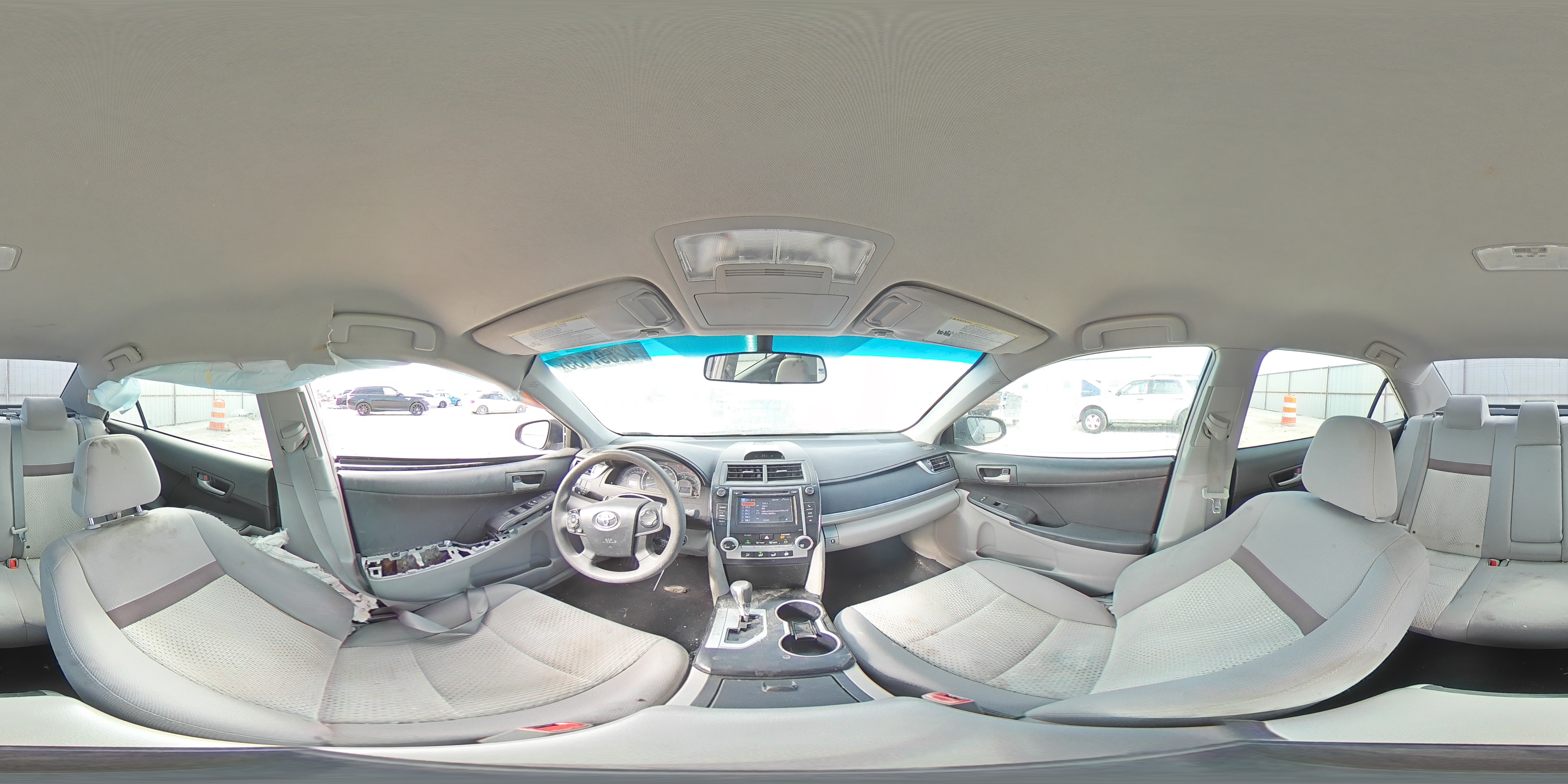 2012 Toyota Camry - Image 13