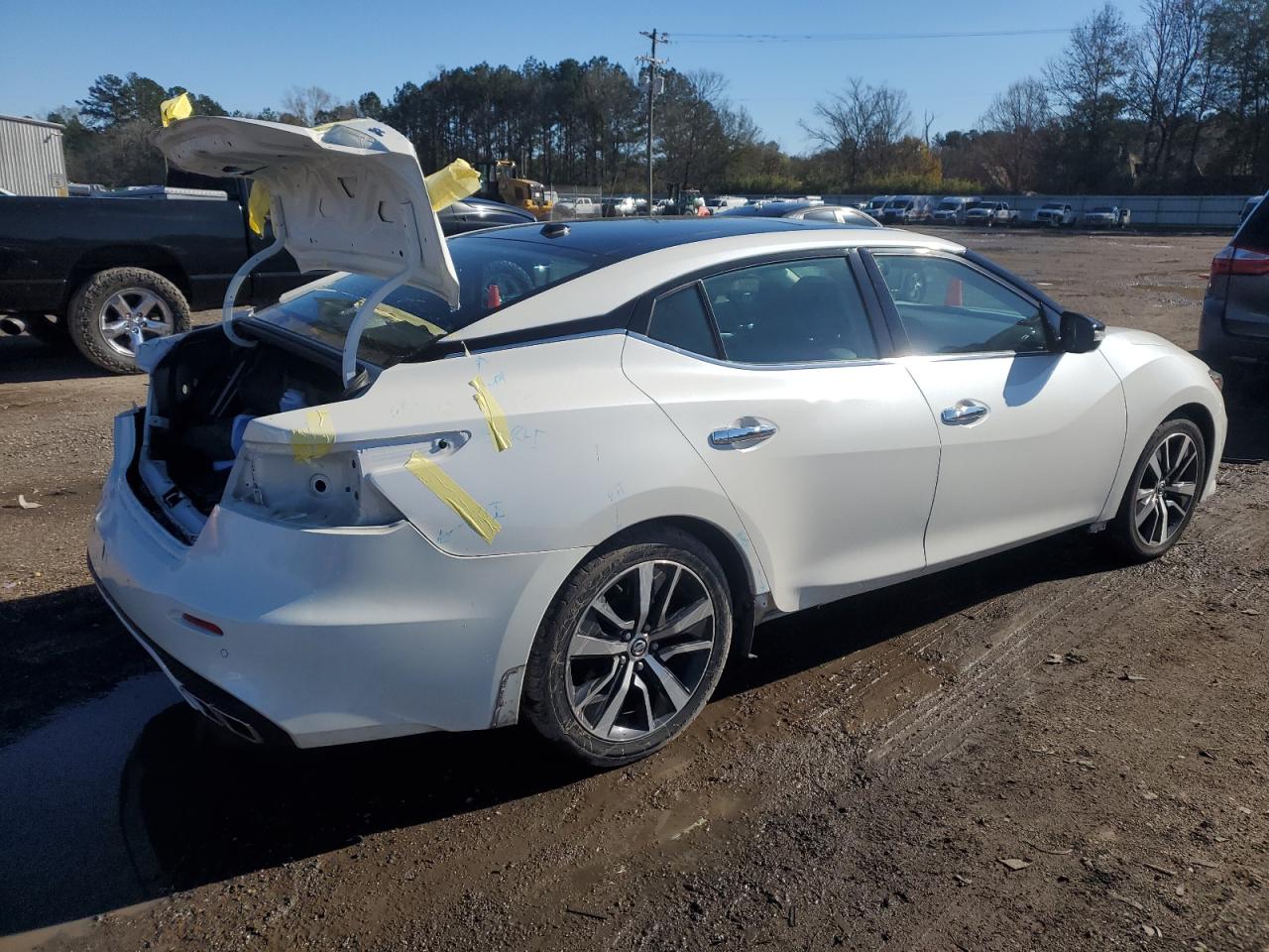 2020 Nissan Maxima - Image 3