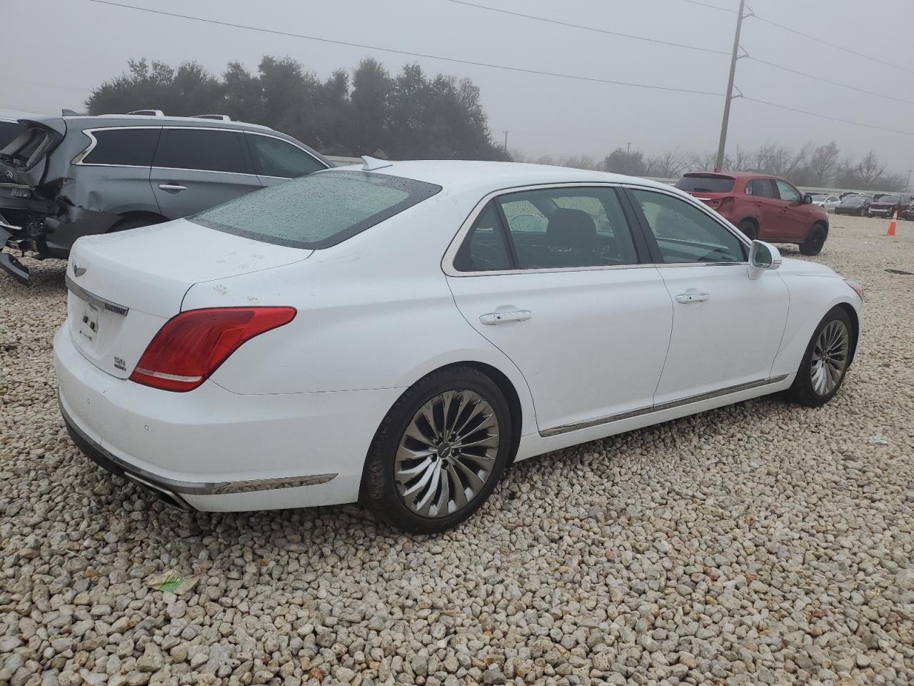 2017 Genesis G90 - Image 3