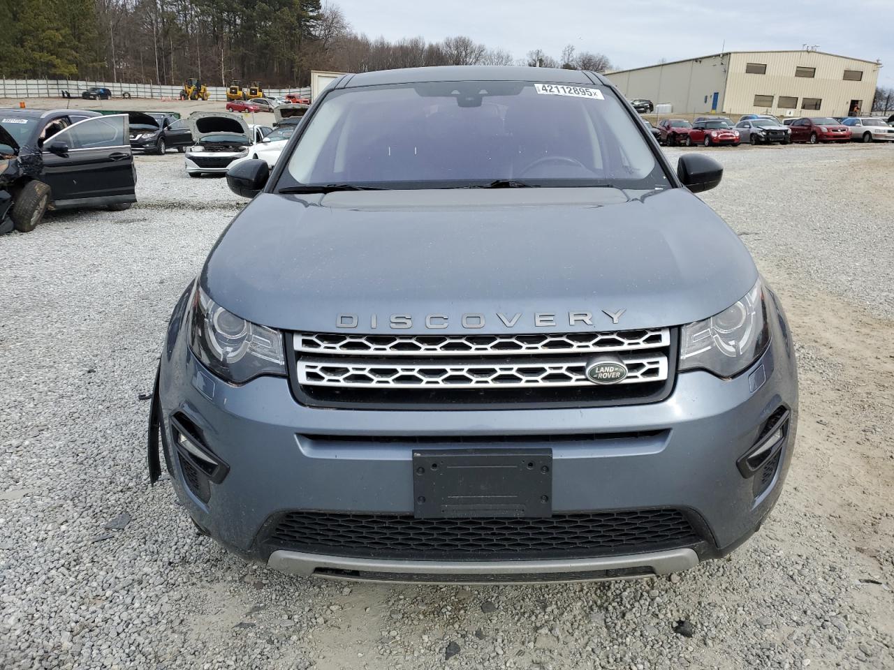 2018 Land Rover Discovery - Image 5