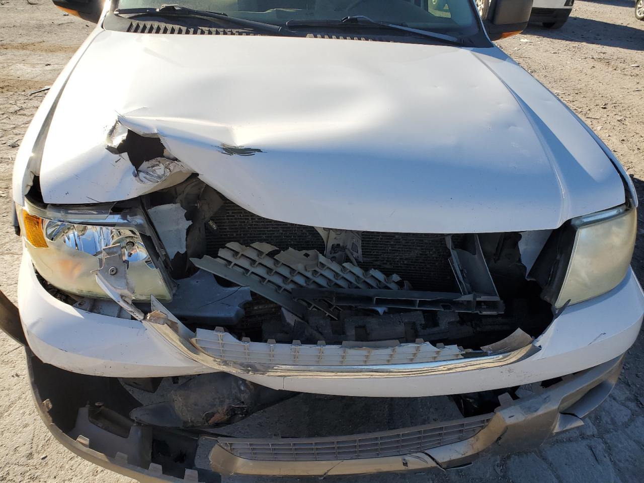2004 Ford Expedition - Image 13