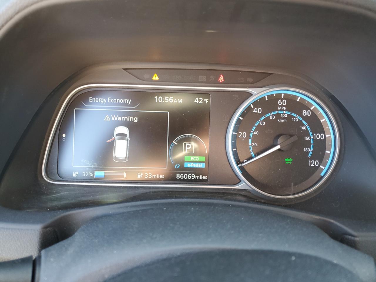 2018 Nissan Leaf - Image 9