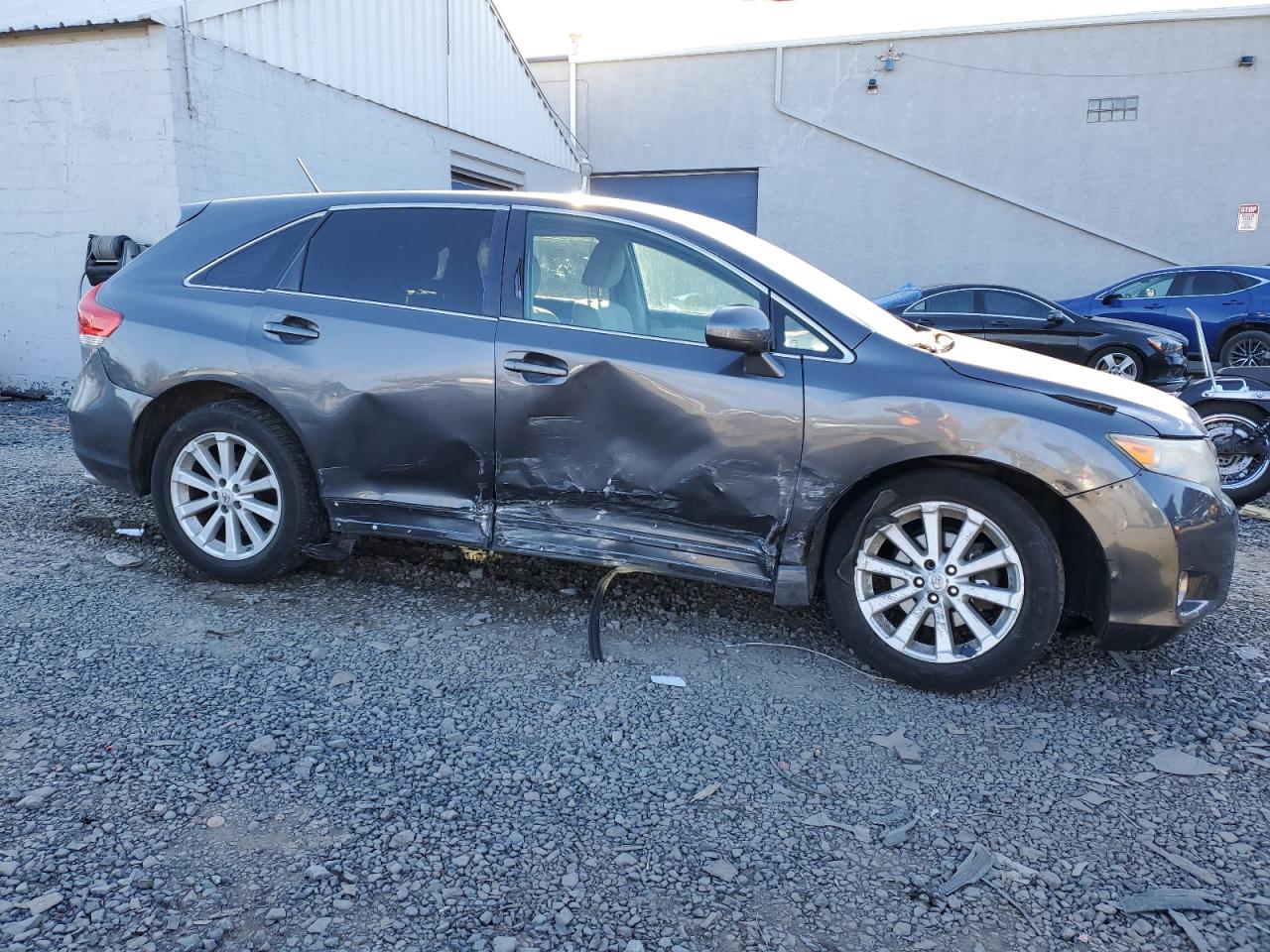 2011 Toyota Venza - Image 4