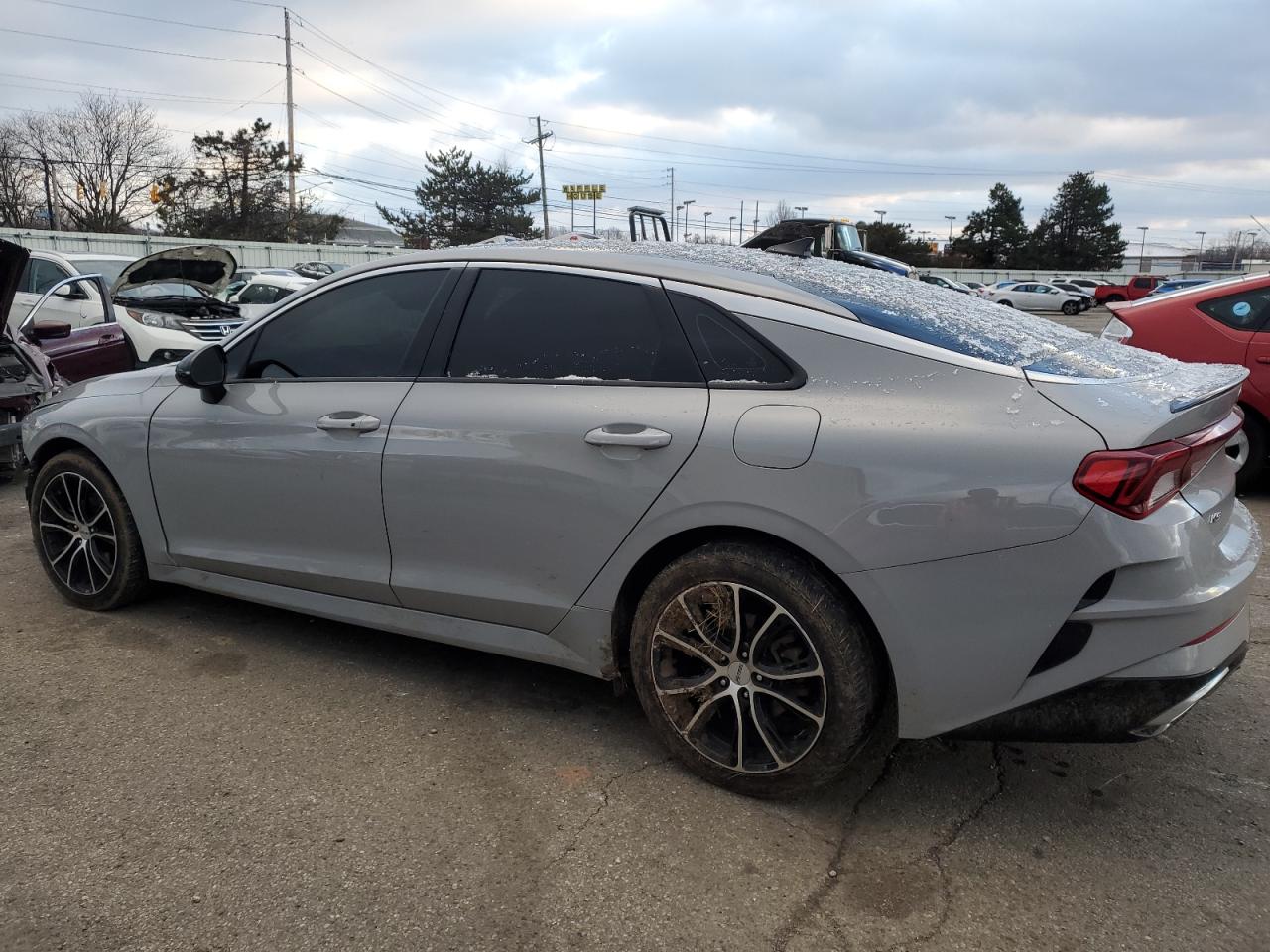 2021 Kia K5 - Image 2