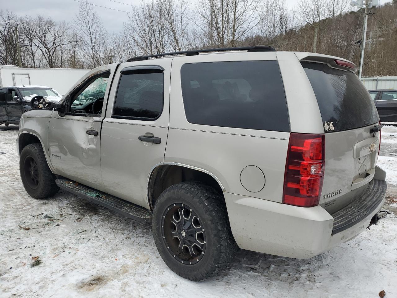 2007 Chevrolet Tahoe - Image 2