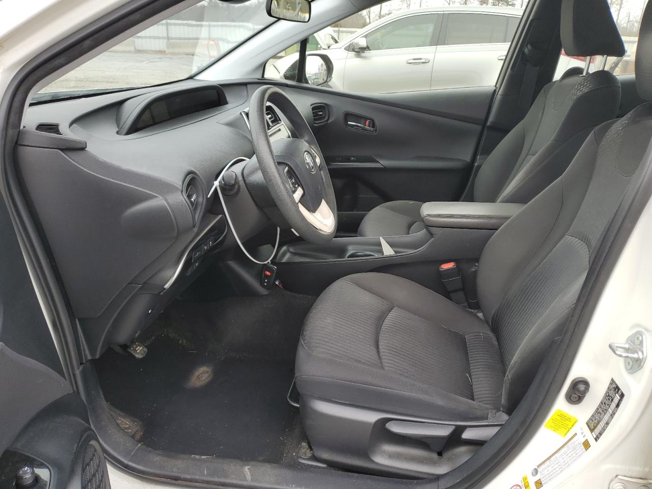2018 Toyota Prius - Image 7