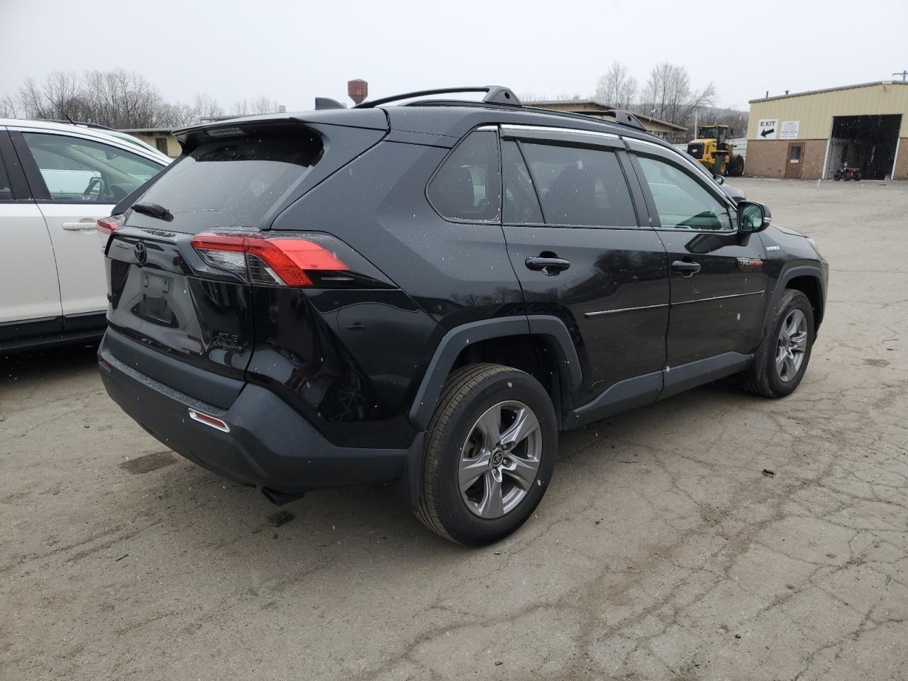 2022 Toyota RAV 4 - Image 3
