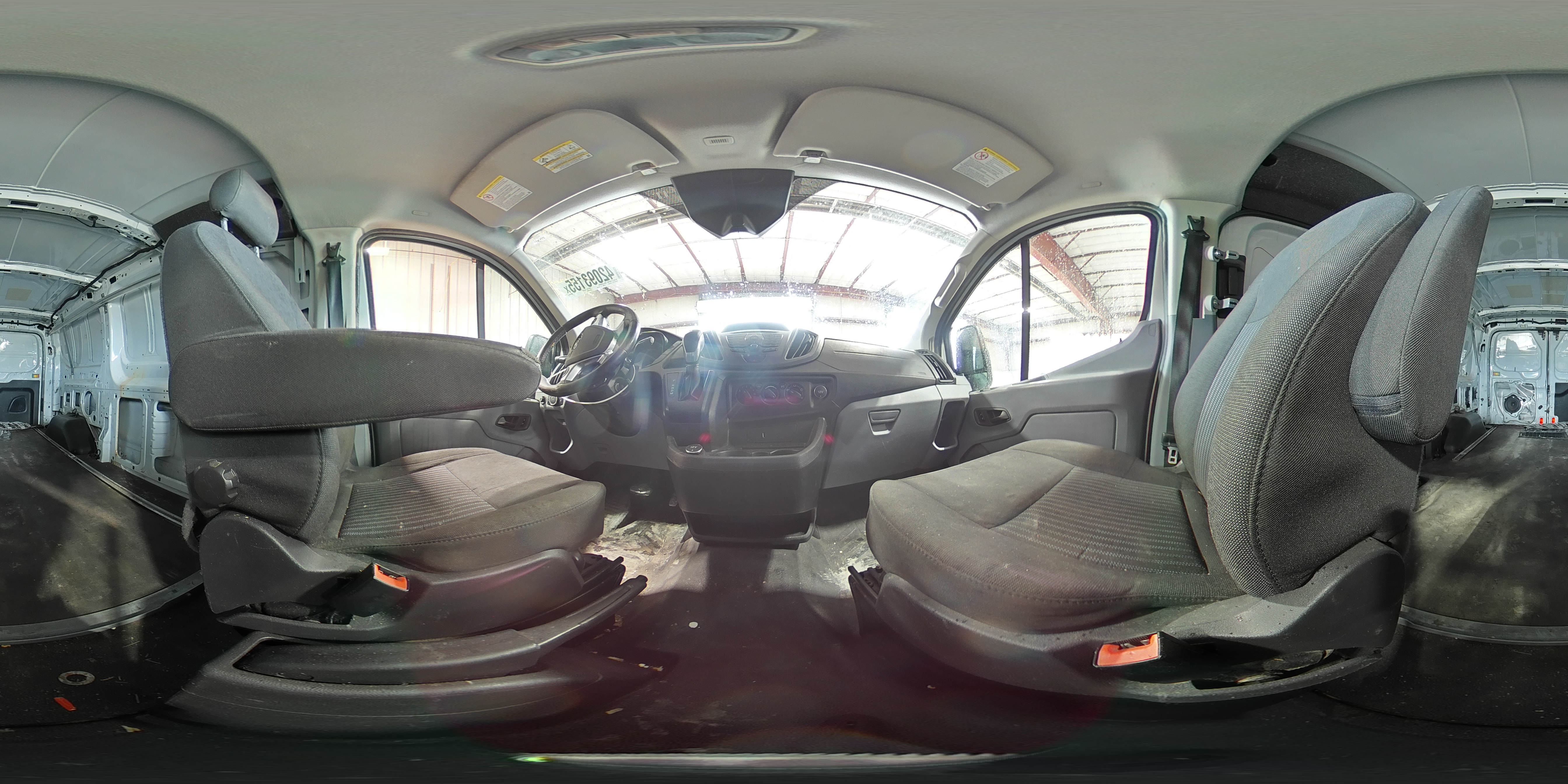 2017 Ford Transit - Image 16