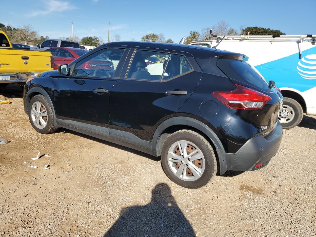 2020 Nissan Kicks - Image 2