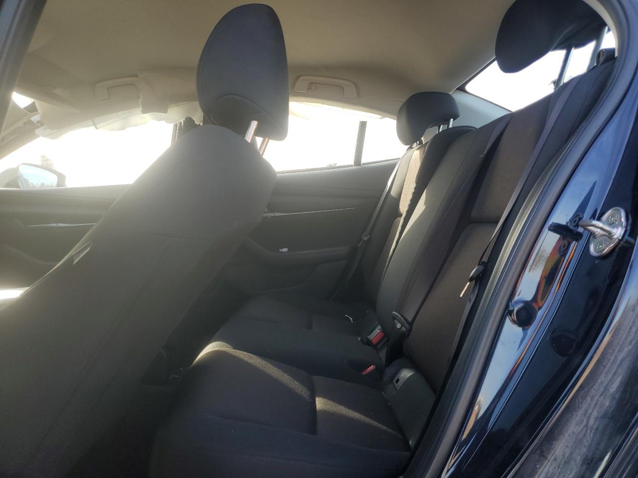 2022 Mazda 3 - Image 10