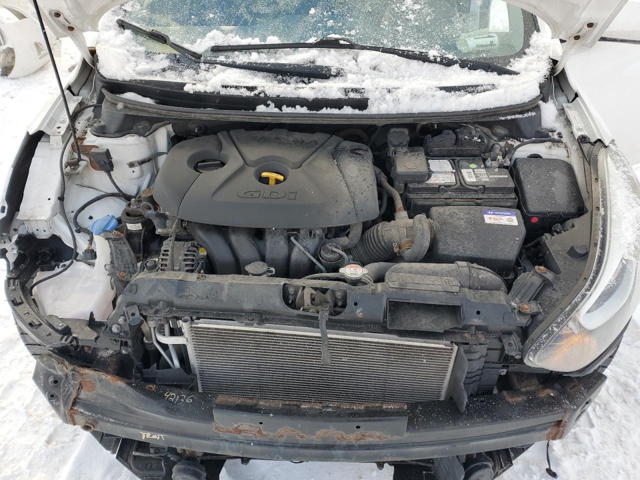 2016 Hyundai Elantra - Image 11