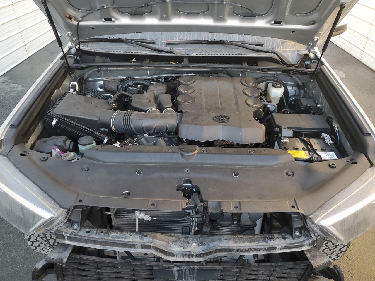 2022 Toyota 4Runner - Image 12