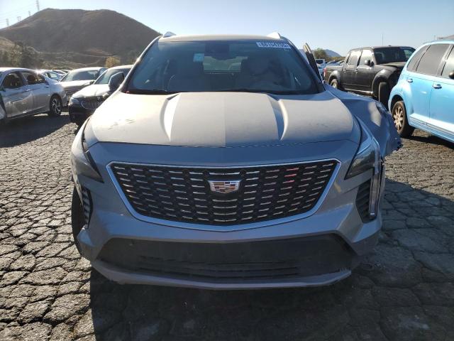  CADILLAC XT4 2023 Серебристый