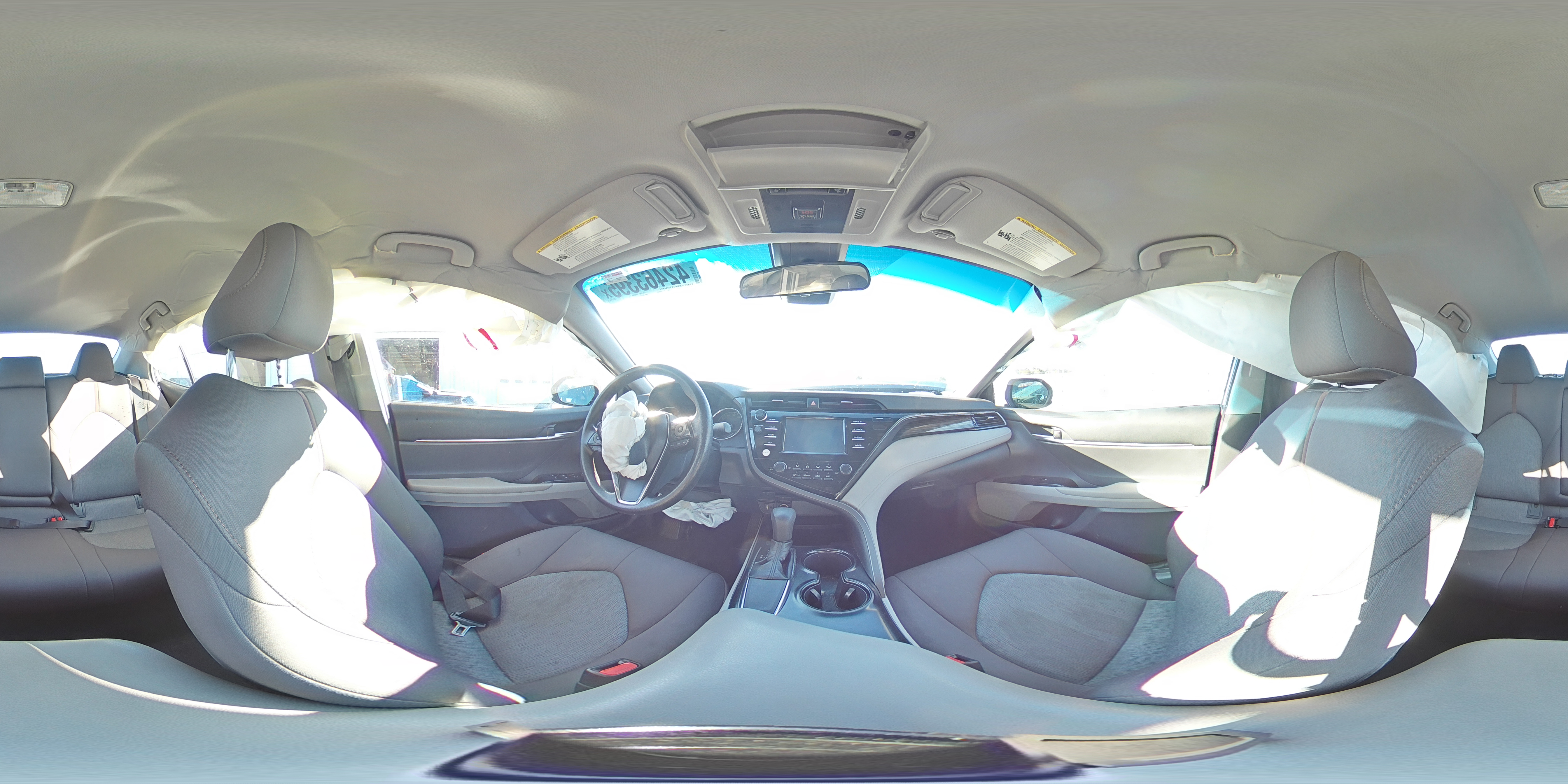 2019 Toyota Camry - Image 14
