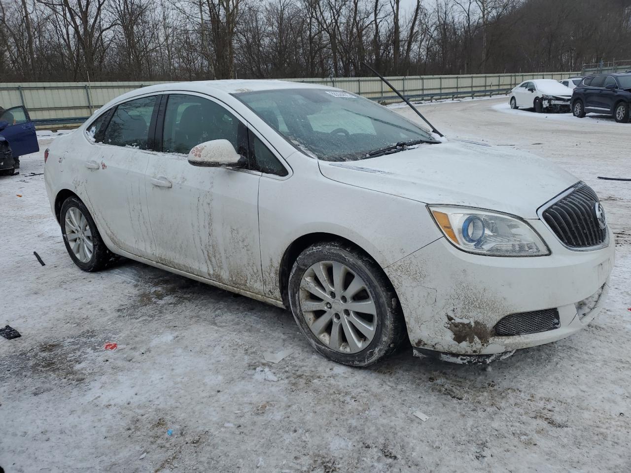 2015 Buick Verano - Image 4