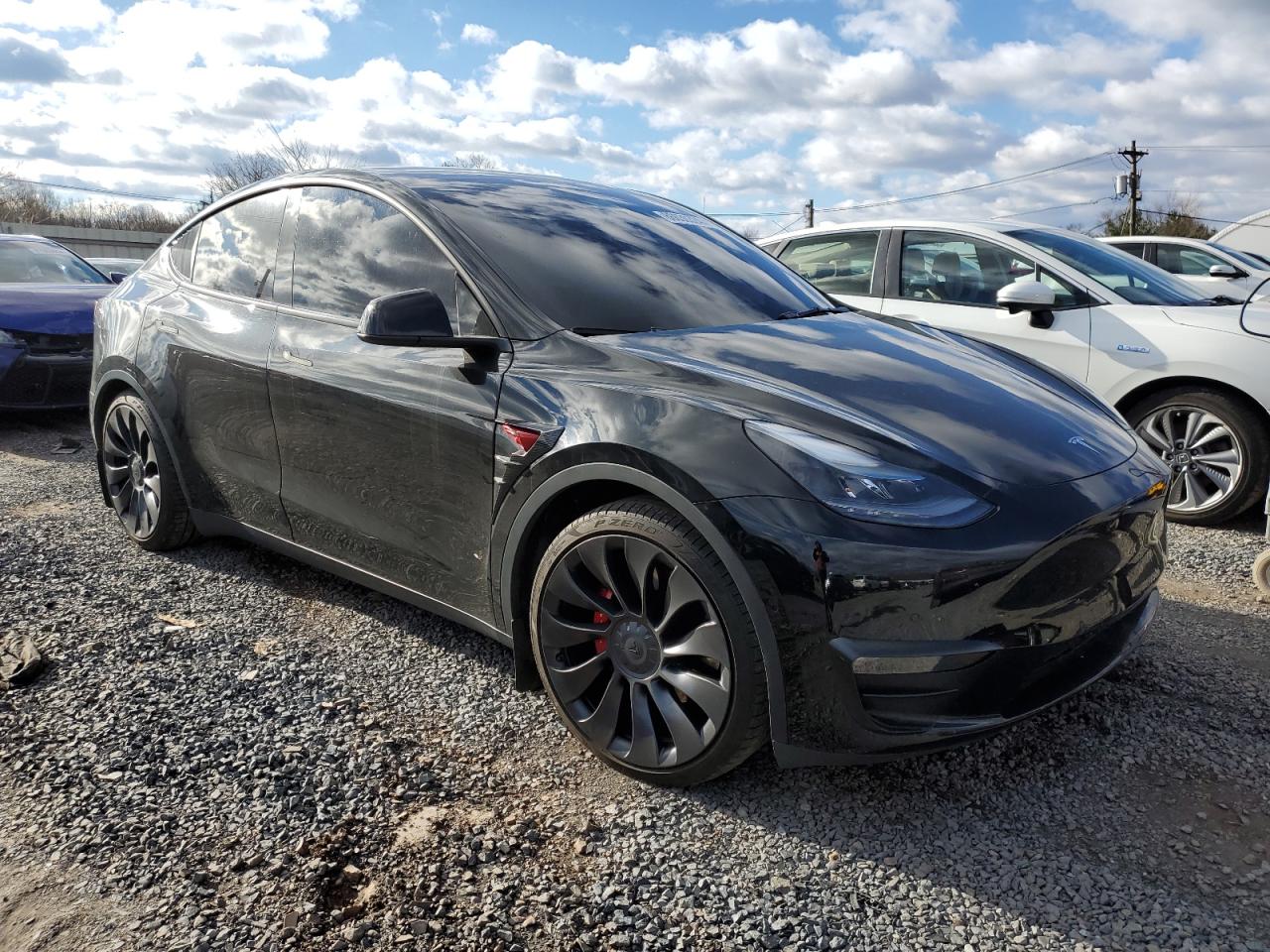 VIN 7SAYGDEF4NF449499 2022 TESLA MODEL Y no.4