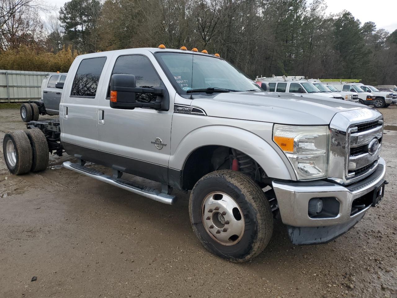 2016 Ford F350 - Image 4