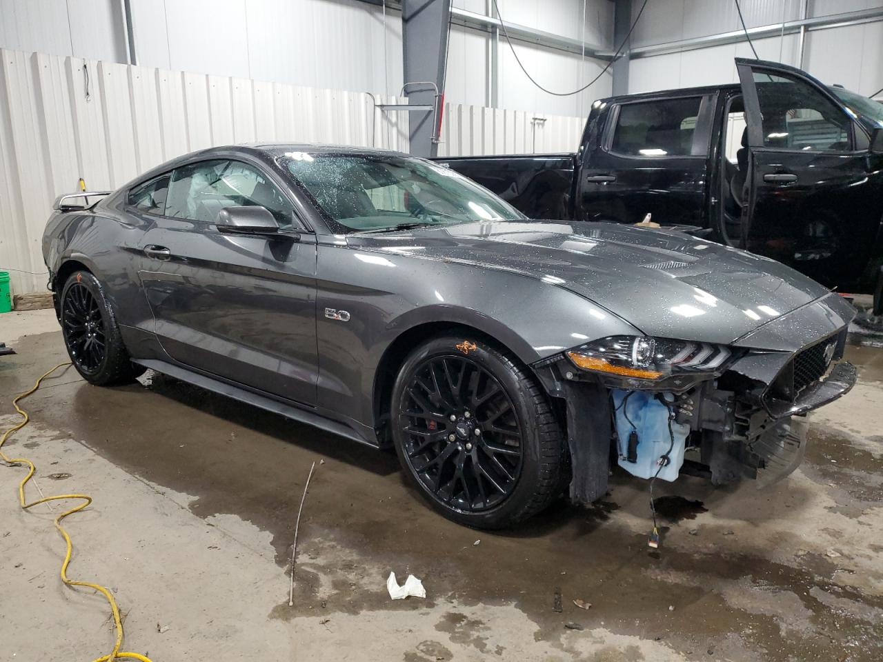 2019 Ford Mustang - Image 4