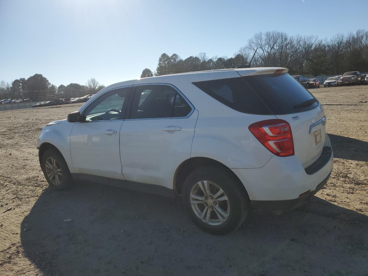 2016 Chevrolet Equinox - Image 2