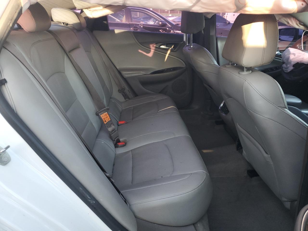 2016 Chevrolet Malibu - Image 10
