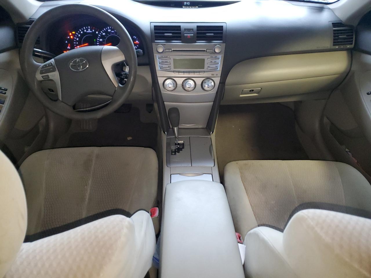 2011 Toyota Camry - Image 8
