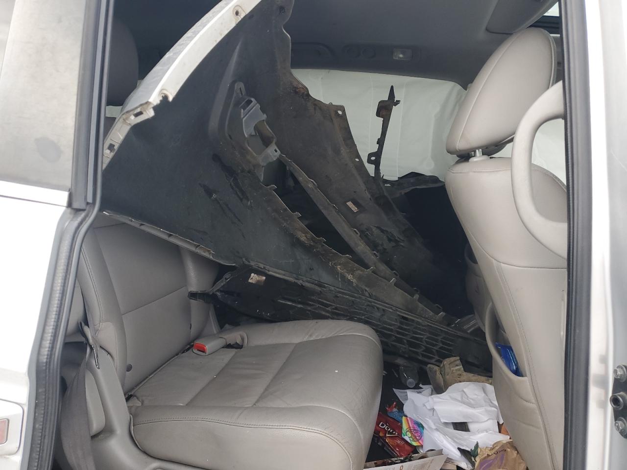 2011 Honda Odyssey - Image 12