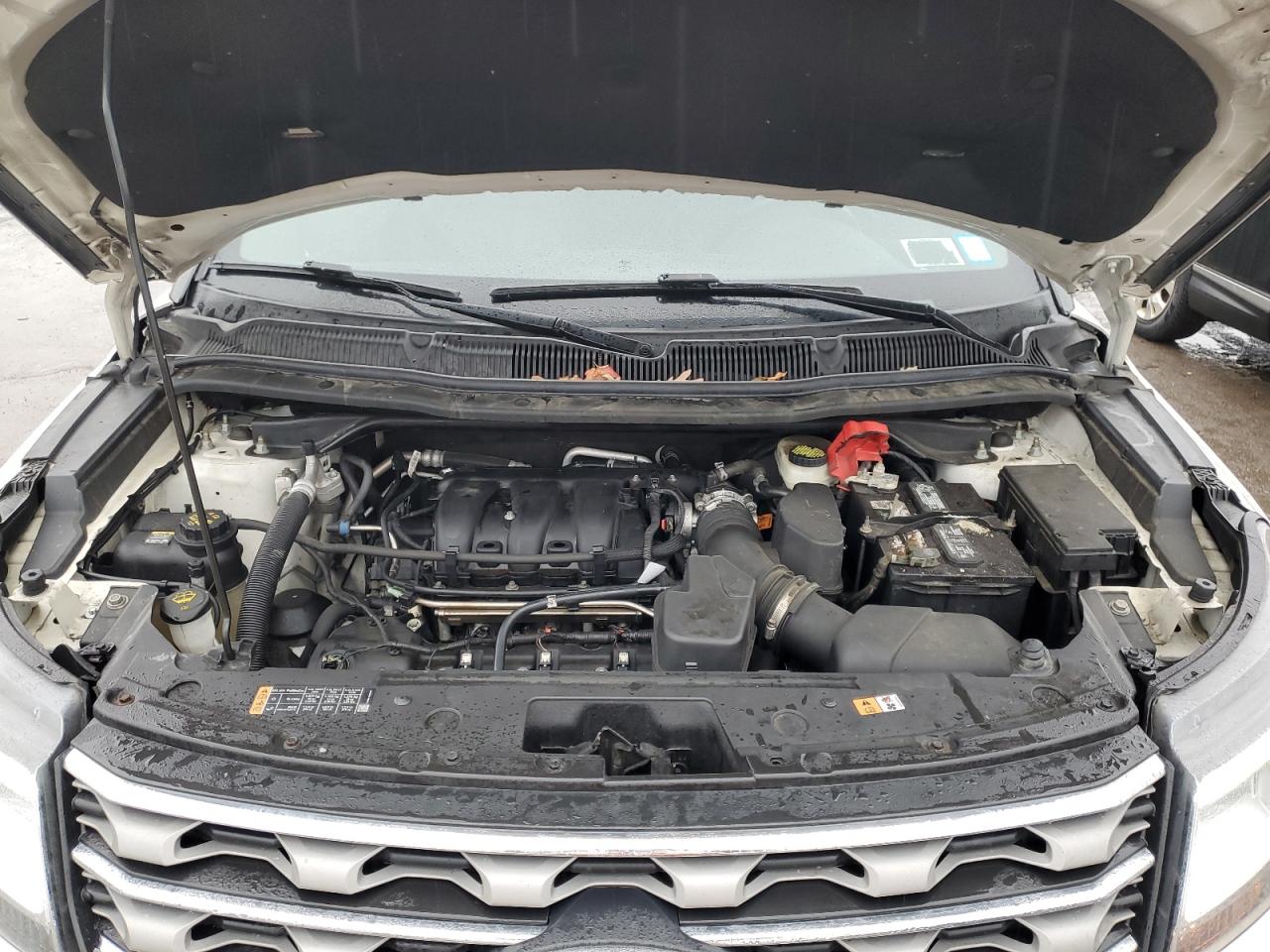 2017 Ford Explorer - Image 12