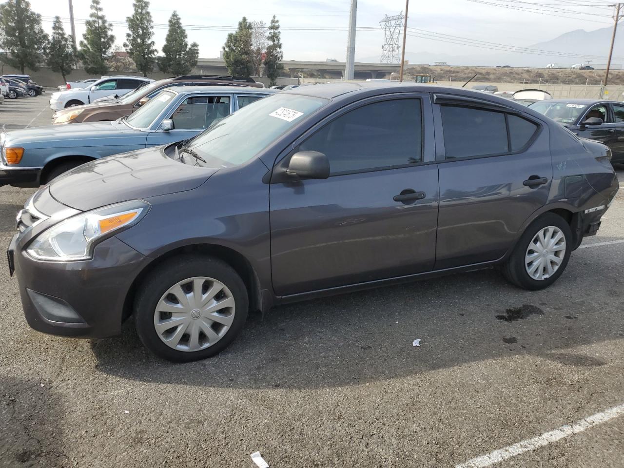 Nissan Versa