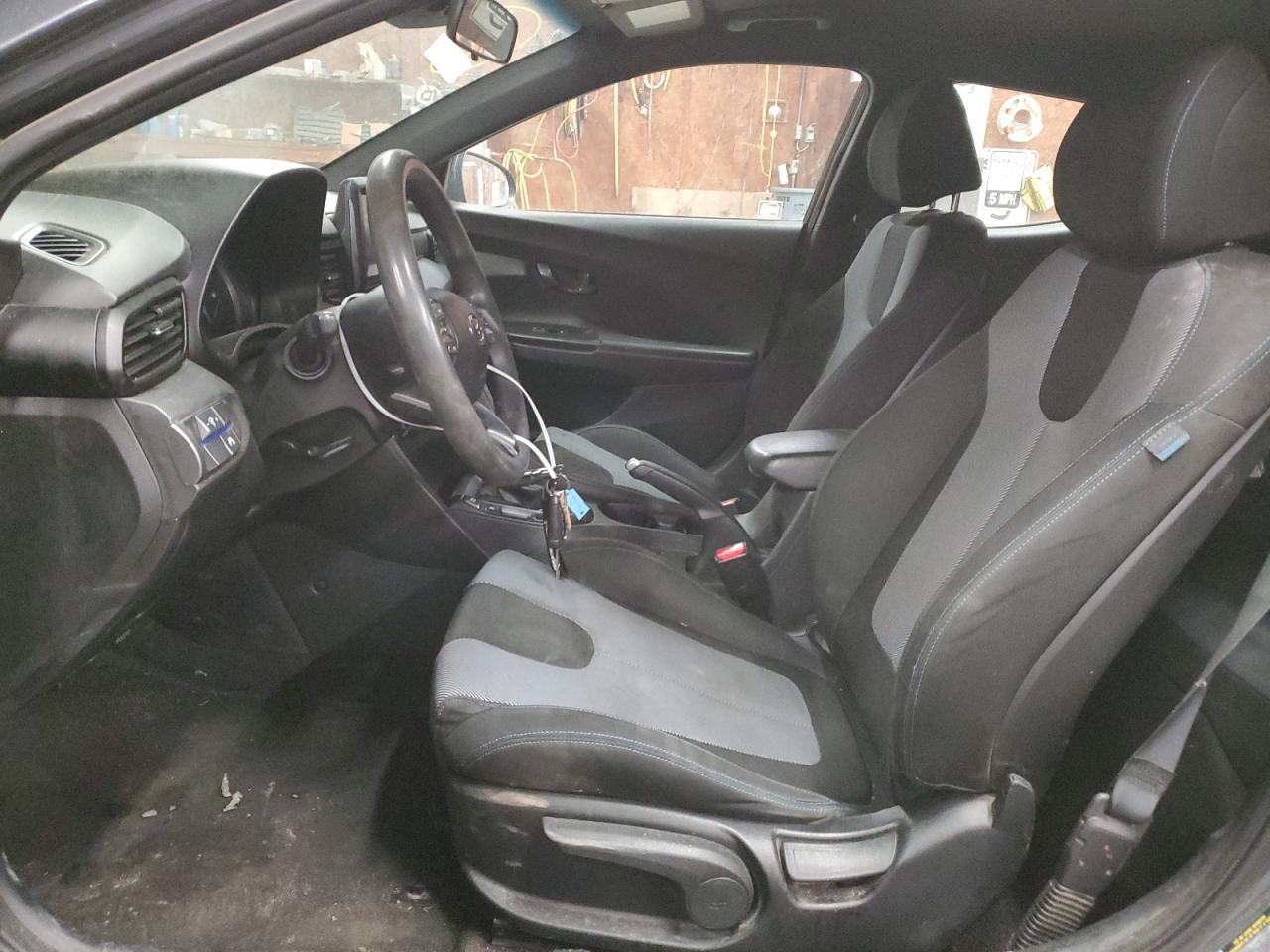 2019 Hyundai Veloster - Image 7