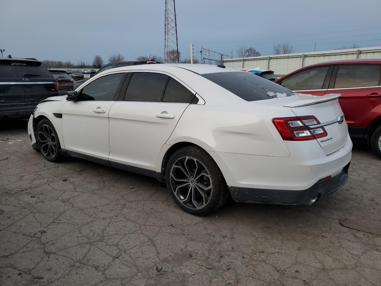 2013 Ford Taurus - Image 2