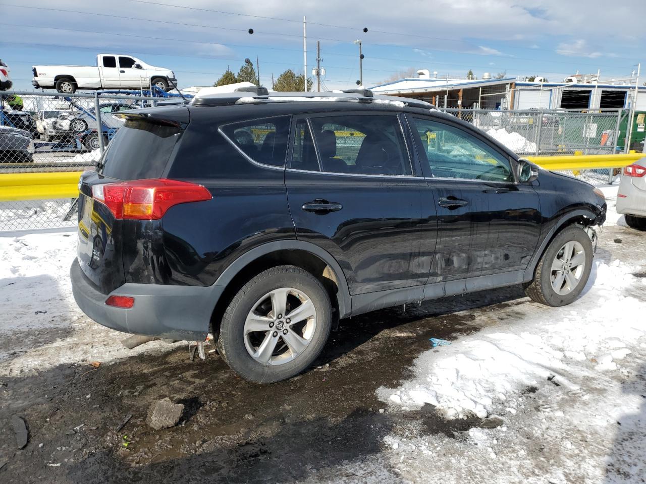 2015 Toyota RAV 4 - Image 3