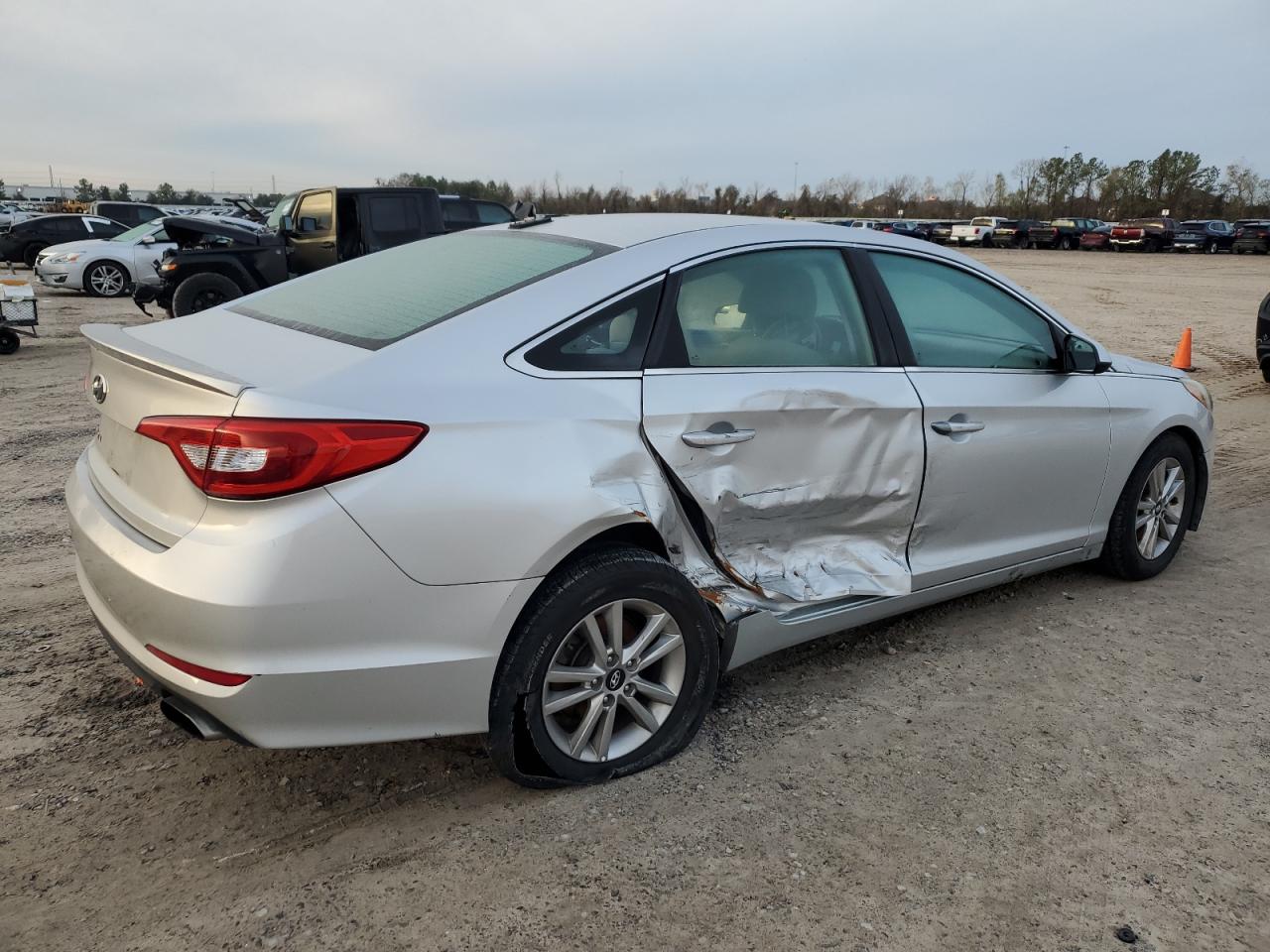 VIN 5NPE24AF6HH563966 2017 HYUNDAI SONATA no.3