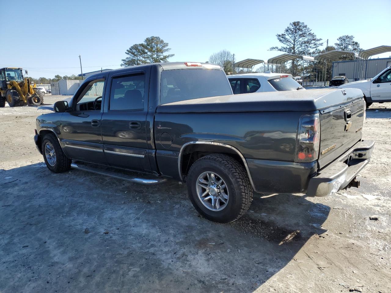 2004 Chevrolet Silverado - Image 2
