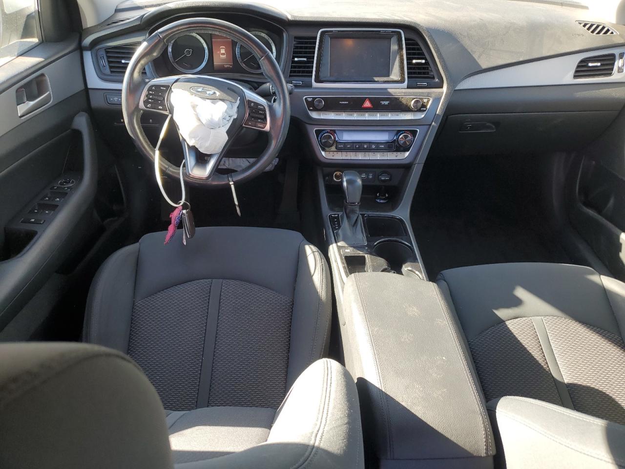2019 Hyundai Sonata - Image 8