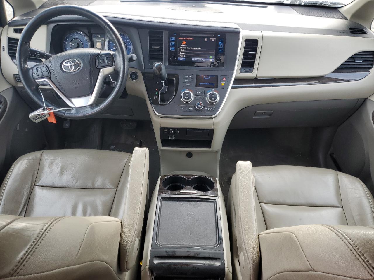 2015 Toyota Sienna - Image 8