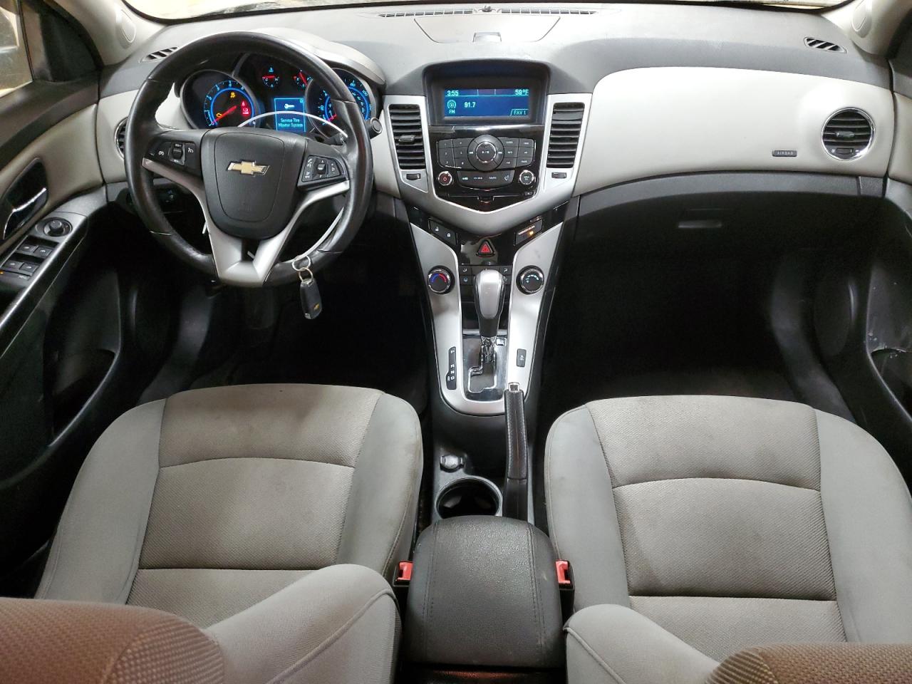 2012 Chevrolet Cruze - Image 8