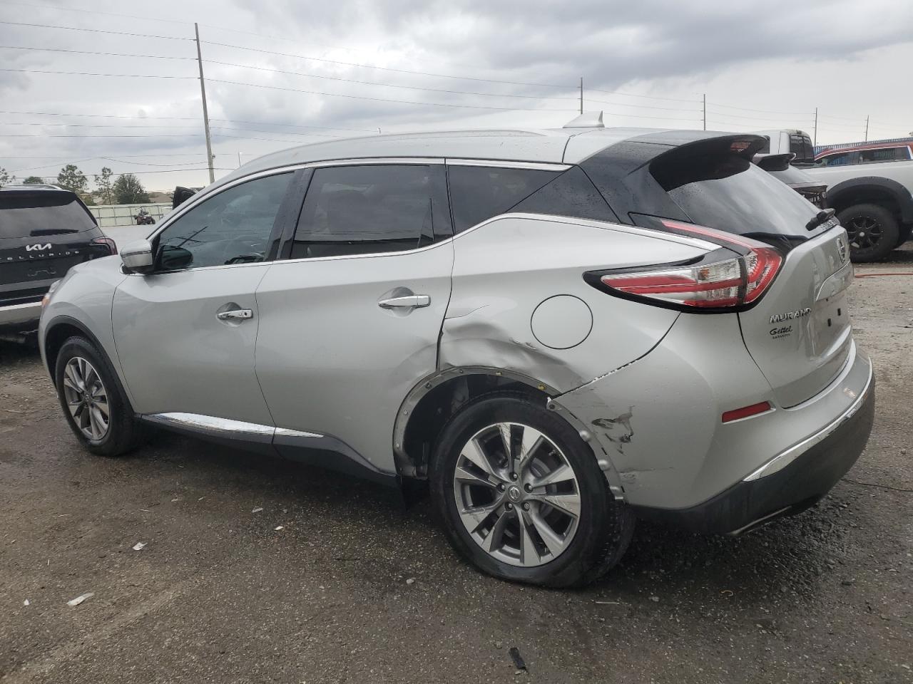 2017 Nissan Murano - Image 2