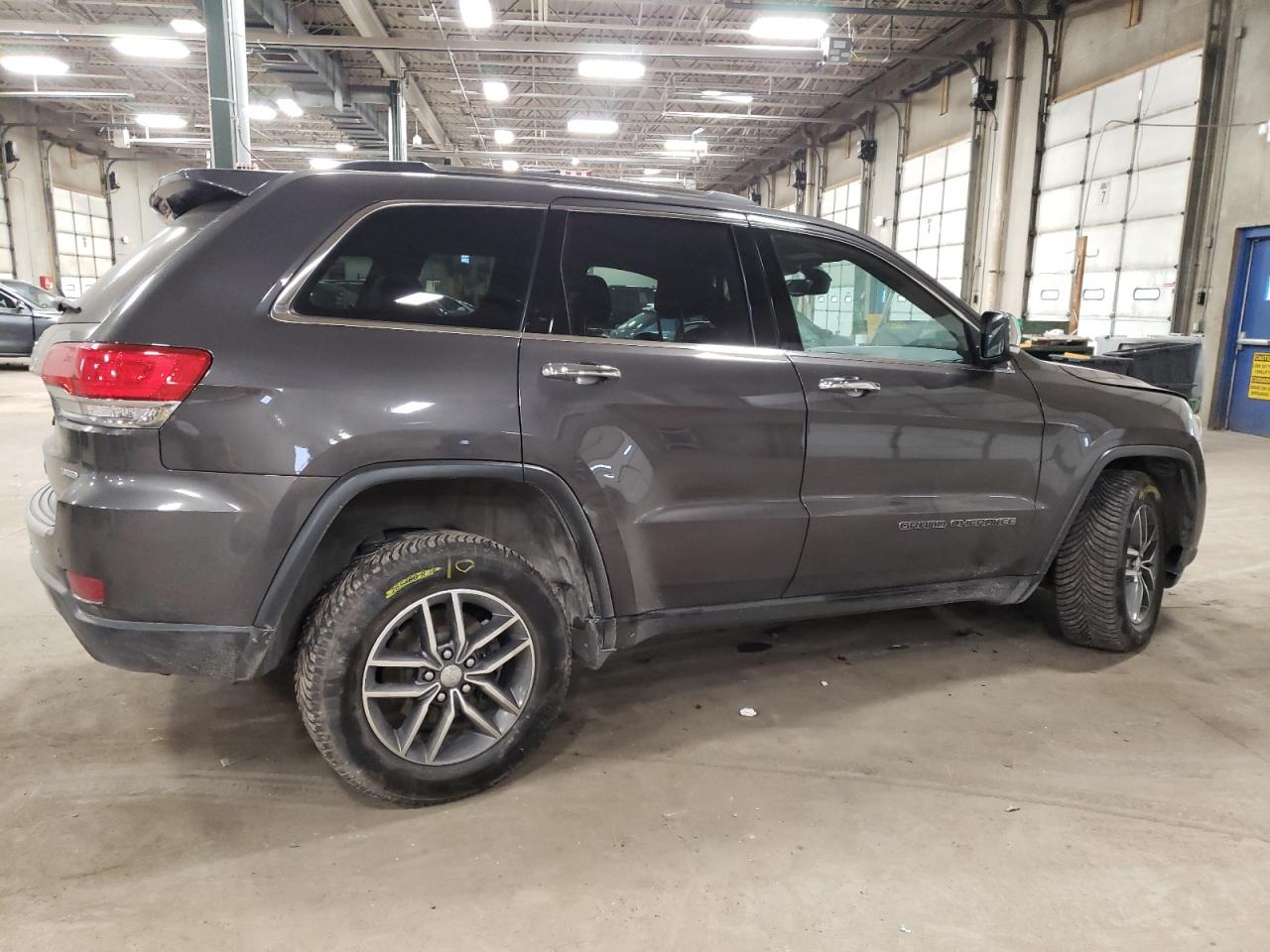 2018 Jeep Grand Cherokee - Image 3