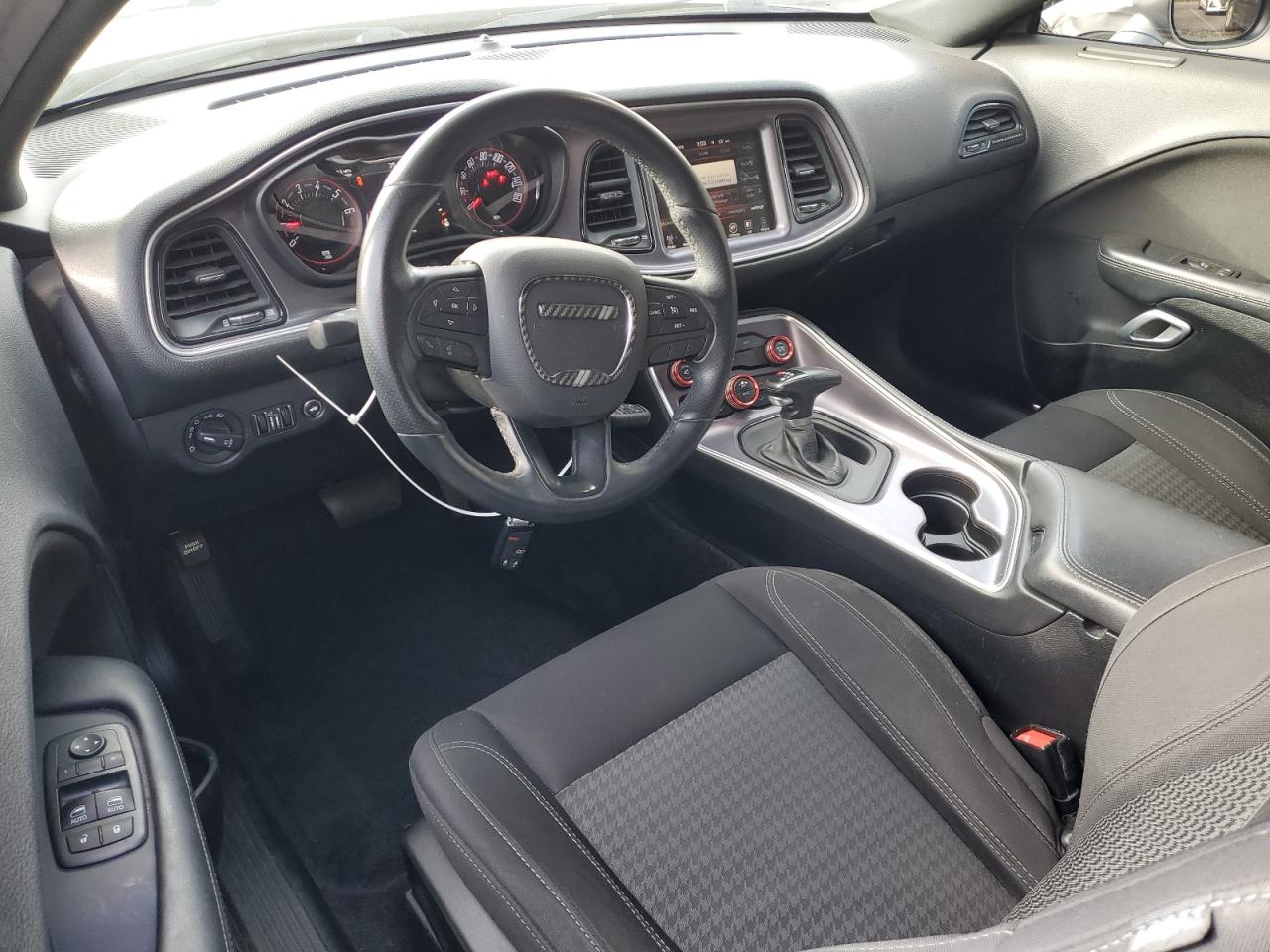 2016 Dodge Challenger - Image 8