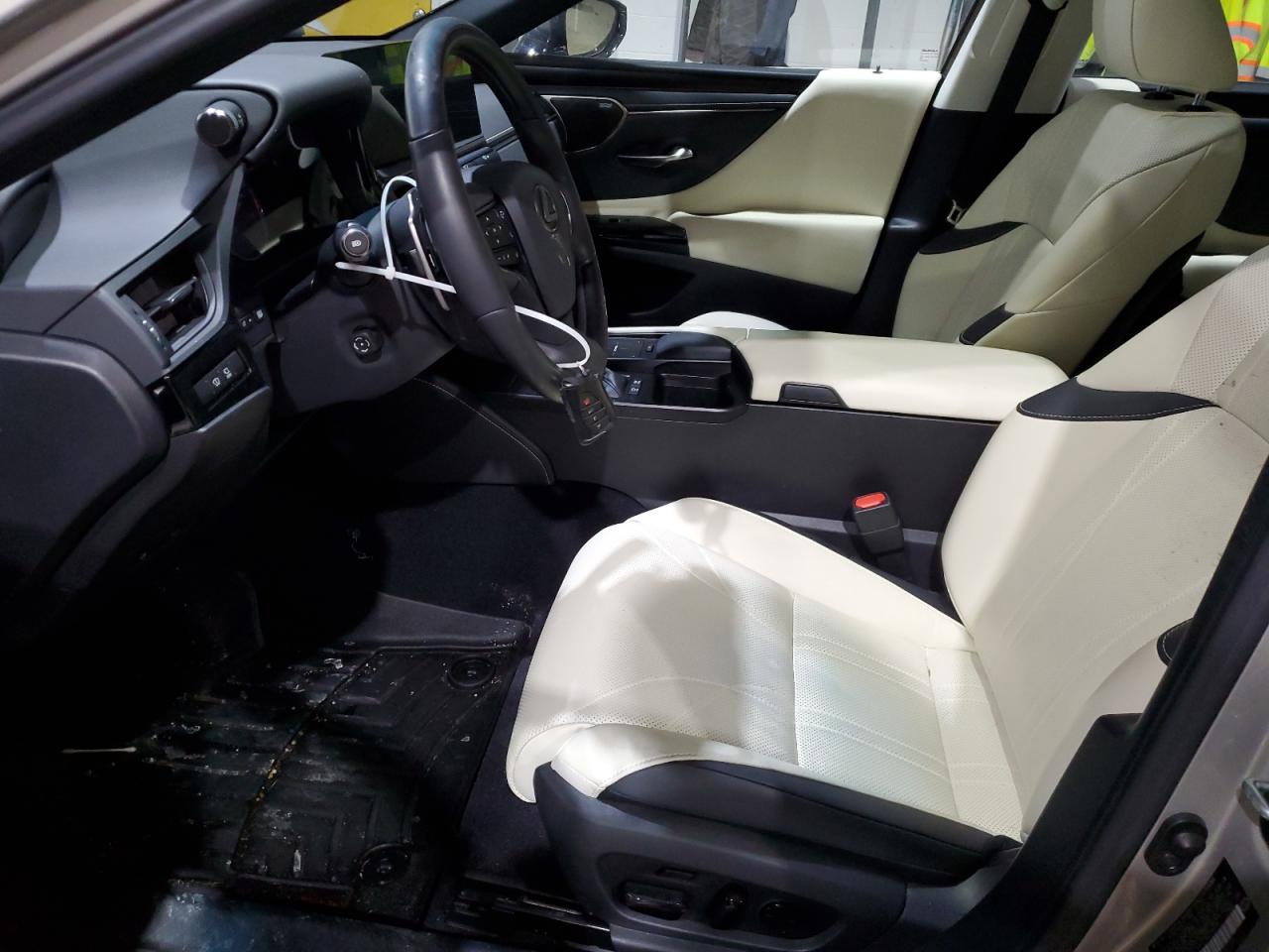 2022 Lexus ES - Image 7