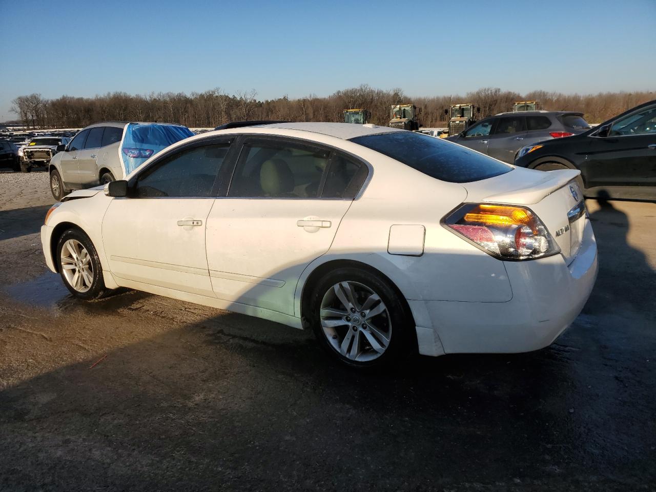 2012 Nissan Altima - Image 2
